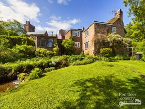 Rear- click for photo gallery